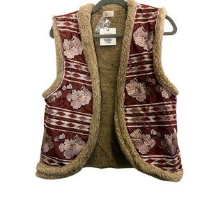 NKN Nekane Spain Women’s Ramya Rose Burgundy Embroidered Artsy Sherpa Vest Sz M